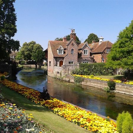 The Retro Bed & Breakfast Bed & Breakfast Canterbury Exterior photo